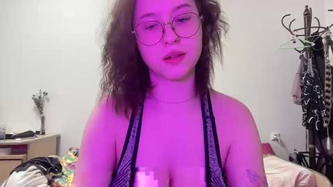 Snapshot of jelly_gum chatting on January 20, 2025, 10:07 am Inna online show from January 20, 2025, 10:07 am
