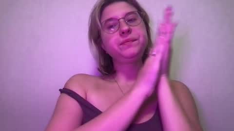 Inna  online show from November 6, 2025, 8:48 am