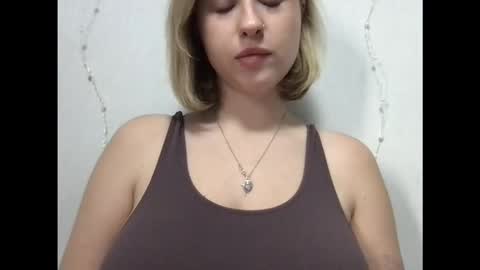 Inna  online show from December 5, 2025, 8:34 am