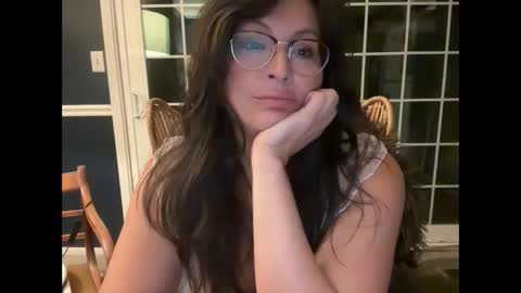 Snapshot of jellybeanin chatting on September 10, 2025, 6:24 am Jelli online show from September 10, 2025, 6:24 am