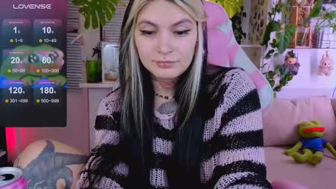 Jelya online show from September 24, 2025, 4:21 pm