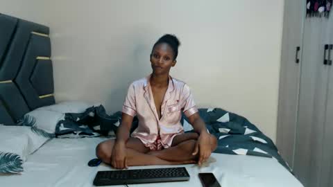 Jemmi online show from June 6, 2026, 5:01 am