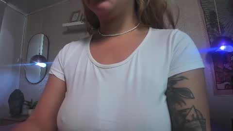 jen_rose_ online show from June 20, 2026, 8:22 pm