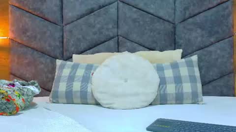 Snapshot of jenacooper__ chatting on July 2, 2026, 3:06 am Jena online show from July 2, 2026, 3:06 am