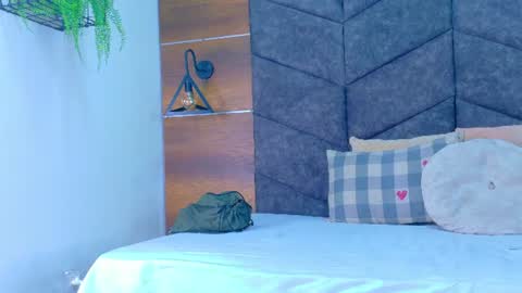 Snapshot of jenacooper__ chatting on July 20, 2026, 1:42 am Jena online show from July 20, 2026, 1:42 am