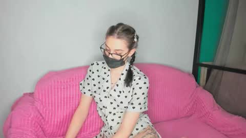 Molly online show from March 10, 2026, 10:59 pm