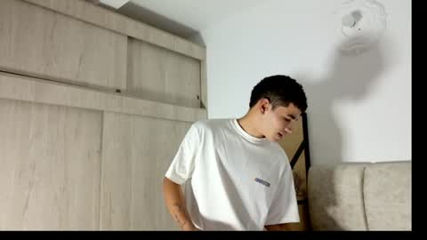 Snapshot of jenfrysuarez chatting on June 15, 2026, 11:51 pm jenfrysuarez online show from June 15, 2026, 11:51 pm