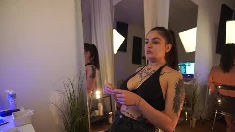 Snapshot of jeniffer_foxx chatting on September 25, 2025, 4:27 am jeniffer_foxx online show from September 25, 2025, 4:27 am