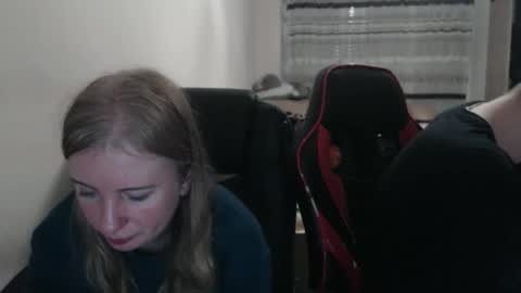 JenisAndPeter online show from November 1, 2025, 8:00 pm