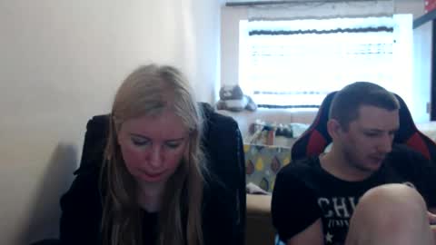 Snapshot of jenisandpeter chatting on May 23, 2026, 6:07 am JenisAndPeter online show from May 23, 2026, 6:07 am