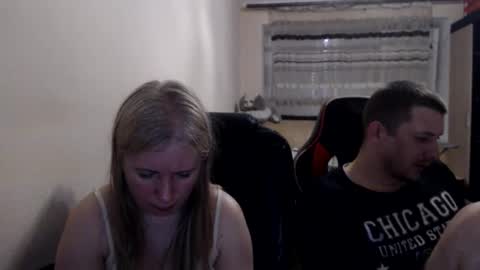 Snapshot of jenisandpeter chatting on May 24, 2026, 6:35 pm JenisAndPeter online show from May 24, 2026, 6:35 pm
