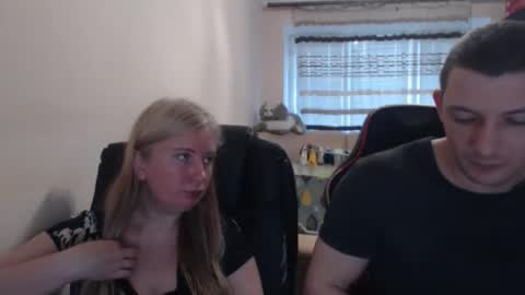 Snapshot of jenisandpeter chatting on May 27, 2026, 5:21 pm JenisAndPeter online show from May 27, 2026, 5:21 pm