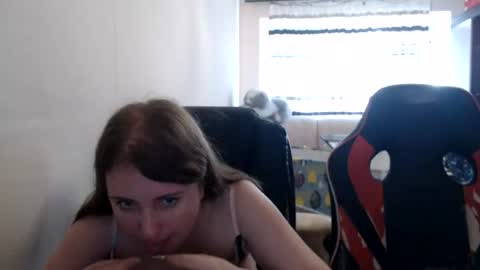 Snapshot of jenisandpeter chatting on July 6, 2026, 3:03 pm JenisAndPeter online show from July 6, 2026, 3:03 pm