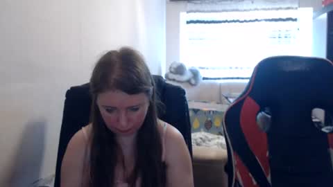 Snapshot of jenisandpeter chatting on July 7, 2026, 6:47 am JenisAndPeter online show from July 7, 2026, 6:47 am