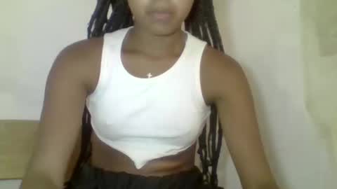 Snapshot of jenisca123 chatting on February 19, 2026, 10:33 am jenisca123 online show from February 19, 2026, 10:33 am