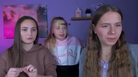 jenna_elayne online show from December 15, 2025, 9:35 am