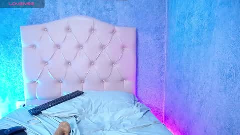 Valentina online show from February 9, 2025, 10:11 pm