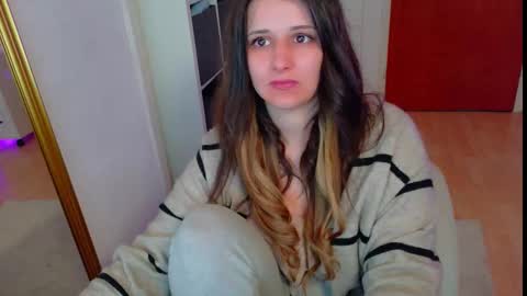 jennasxy19 online show from September 29, 2025, 12:21 pm