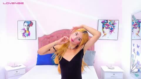 Snapshot of jenna_windsor chatting on February 8, 2025, 2:49 pm Jenna online show from February 8, 2025, 2:49 pm