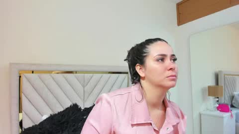 Snapshot of jenner_madison chatting on April 20, 2026, 11:24 am jenner_madison online show from April 20, 2026, 11:24 am