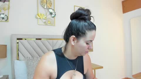 Snapshot of jenner_madison chatting on April 30, 2026, 11:27 am jenner_madison online show from April 30, 2026, 11:27 am