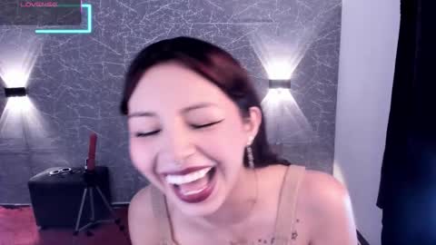 Jenner online show from October 18, 2025, 7:14 pm