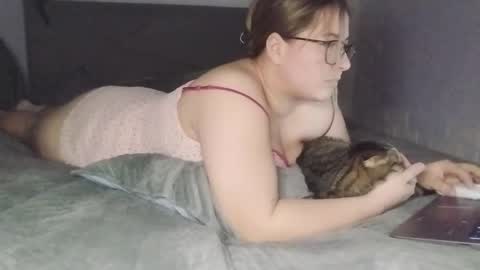 Nicol online show from February 5, 2026, 7:40 pm