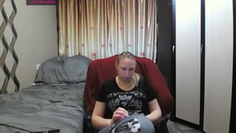 JenniDeep online show from February 27, 2026, 10:32 pm