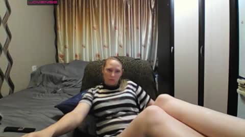 JenniDeep online show from April 15, 2026, 7:58 pm