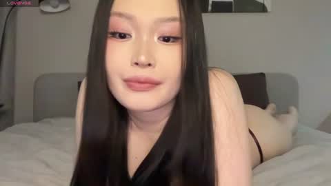Snapshot of jennie_yung chatting on July 15, 2026, 4:40 am jennie_yung online show from July 15, 2026, 4:40 am