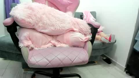 Snapshot of jennifer_bodyy0404 chatting on June 14, 2026, 2:24 am jennifer_bodyy0404 online show from June 14, 2026, 2:24 am
