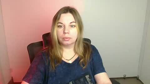 Jennifer online show from October 13, 2025, 5:51 am