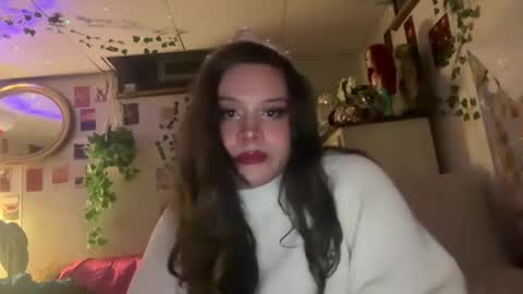Snapshot of jennifer_robbie chatting on December 11, 2024, 1:15 am jennifer_robbie online show from December 11, 2024, 1:15 am