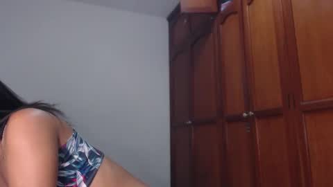 Snapshot of jennifer_t chatting on March 1, 2025, 9:59 pm jennifer_t online show from March 1, 2025, 9:59 pm