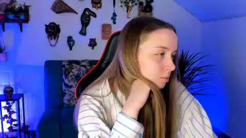 Snapshot of jennifergraces chatting on June 15, 2026, 3:03 pm Jennifer online show from June 15, 2026, 3:03 pm