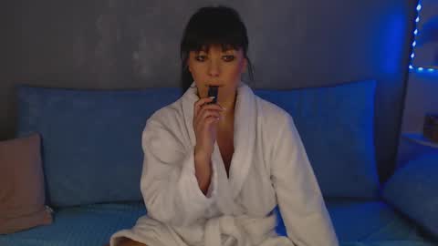 jenniferjay801880956088 online show from December 21, 2024, 9:01 am