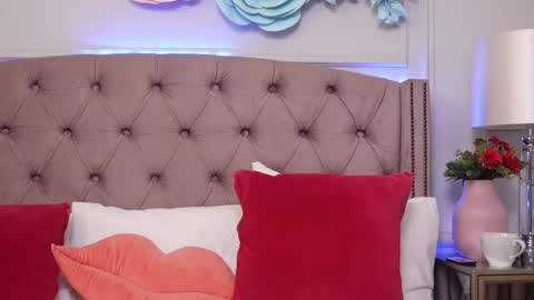 Snapshot of jenniferlovve chatting on November 21, 2025, 6:12 am JenniferLovve online show from November 21, 2025, 6:12 am