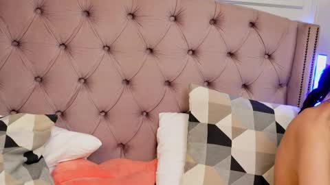 JenniferLovveX online show from March 27, 2026, 6:08 am