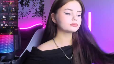 Jenni online show from December 16, 2024, 12:06 pm