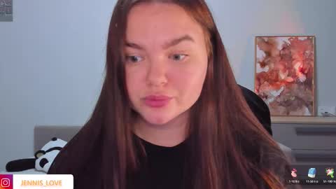 Mila online show from October 16, 2025, 6:53 pm