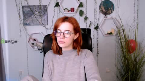YOUR BEST WAY TO HAVE FUN online show from January 22, 2025, 12:17 pm