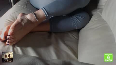 Jenny online show from March 11, 2025, 10:42 pm