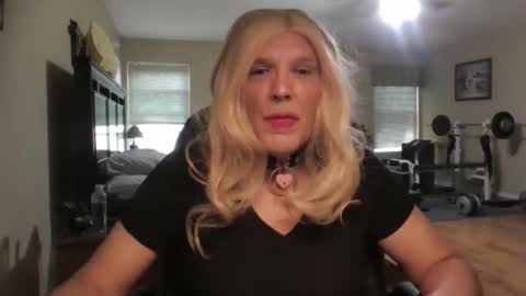 Snapshot of jenny_gurl2021 chatting on April 24, 2026, 11:18 pm jenny gurl online show from April 24, 2026, 11:18 pm