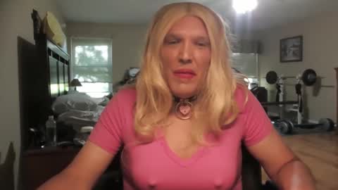 Snapshot of jenny_gurl2021 chatting on June 2, 2026, 10:12 pm jenny gurl online show from June 2, 2026, 10:12 pm