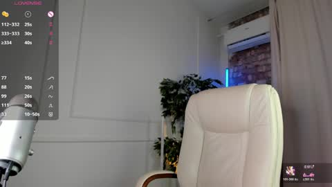 jenny_harringtons online show from March 31, 2026, 7:09 am