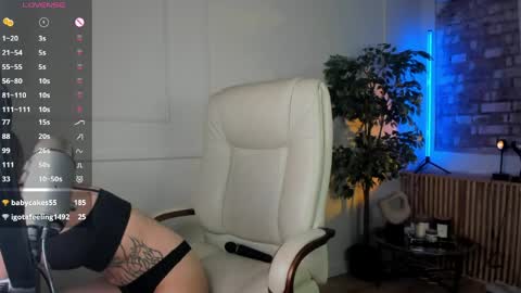 Snapshot of jenny_harringtons chatting on April 23, 2026, 7:09 am jenny_harringtons online show from April 23, 2026, 7:09 am