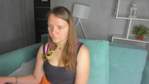 Snapshot of jenny_jimmy chatting on June 10, 2026, 9:19 am Jenny online show from June 10, 2026, 9:19 am