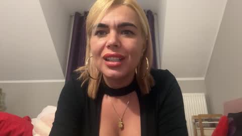 Snapshot of jenny_play1 chatting on December 15, 2024, 6:26 pm Jenny online show from December 15, 2024, 6:26 pm