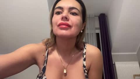 Snapshot of jenny_play1 chatting on March 10, 2025, 8:26 am Jenny online show from March 10, 2025, 8:26 am