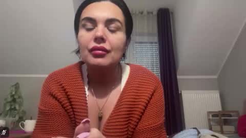 Jenny online show from December 16, 2025, 9:03 am